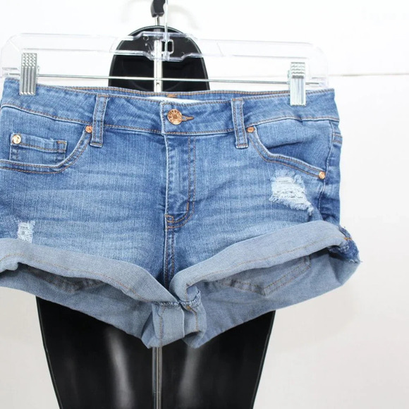 CELEBRITY PINK - Picture 1 of 5